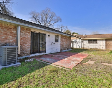 9834 Denning Drive - Photo Thumbnail 28
