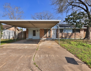 9834 Denning Drive - Photo Thumbnail 2