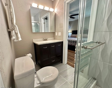 15427 Crystal Lake Drive - Photo Thumbnail 22