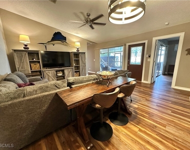 15427 Crystal Lake Drive - Photo Thumbnail 10