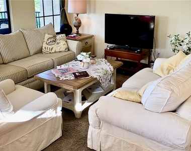 11761 Adoncia Way - Photo Thumbnail 3
