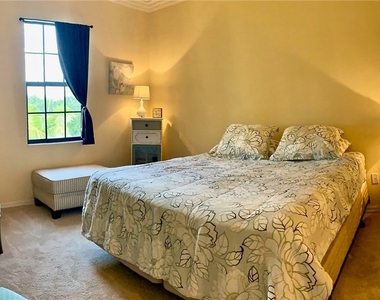 11761 Adoncia Way - Photo Thumbnail 10