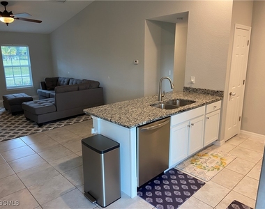 2837 Nw 24th Avenue - Photo Thumbnail 16
