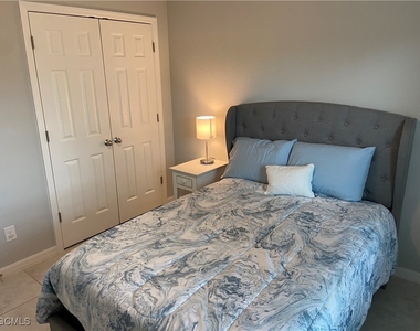 2837 Nw 24th Avenue - Photo Thumbnail 11