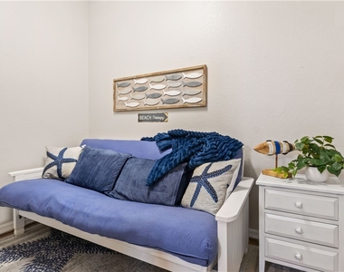 11908 Izarra Way - Photo Thumbnail 17