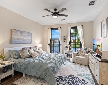 11908 Izarra Way - Photo Thumbnail 14