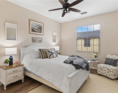 11908 Izarra Way - Photo Thumbnail 18