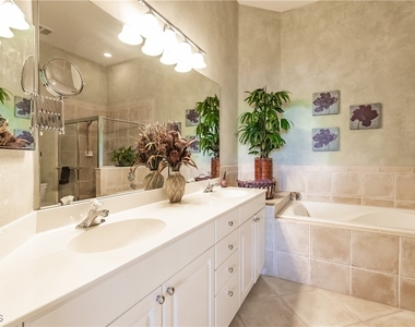 3011 Meandering Way - Photo Thumbnail 21