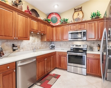 3011 Meandering Way - Photo Thumbnail 14