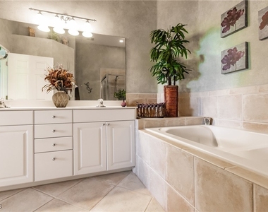 3011 Meandering Way - Photo Thumbnail 25