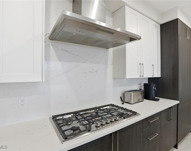 1125 Central Avenue - Photo Thumbnail 16