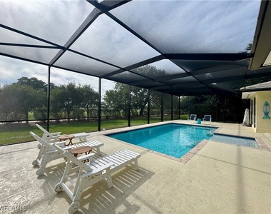 1249 Fruitland Avenue - Photo Thumbnail 19
