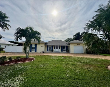 1249 Fruitland Avenue - Photo Thumbnail 26