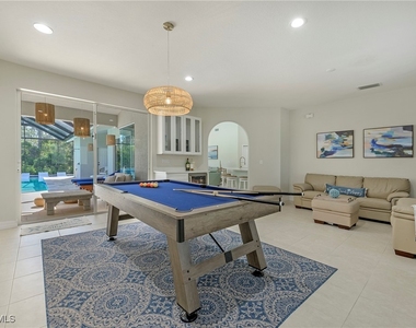 1020 Tivoli Lane - Photo Thumbnail 8