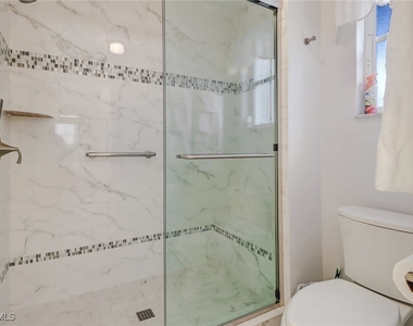 7108 Barrington Circle - Photo Thumbnail 17