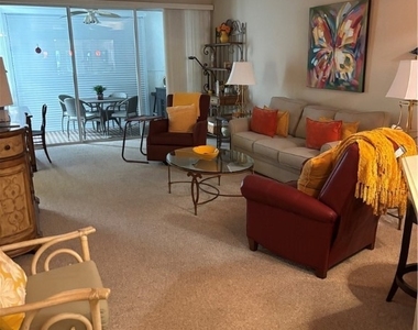 7108 Barrington Circle - Photo Thumbnail 9