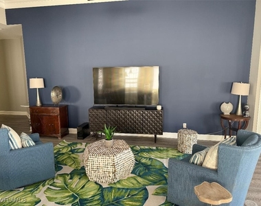 7549 Garibaldi Court - Photo Thumbnail 4