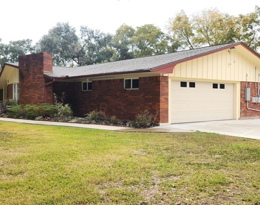 616 Cannan Drive - Photo Thumbnail 4