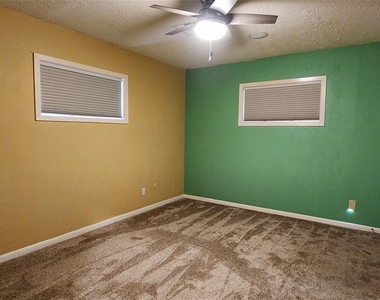 616 Cannan Drive - Photo Thumbnail 32