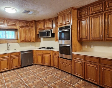 616 Cannan Drive - Photo Thumbnail 19