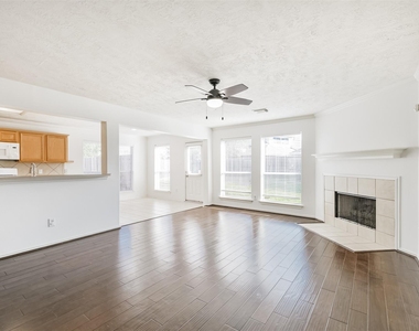2507 Liza Court - Photo Thumbnail 7