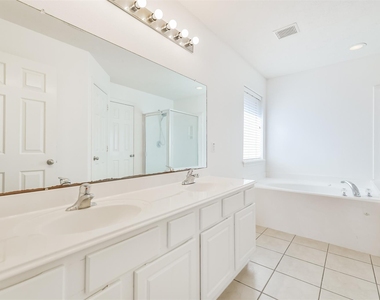 2507 Liza Court - Photo Thumbnail 20