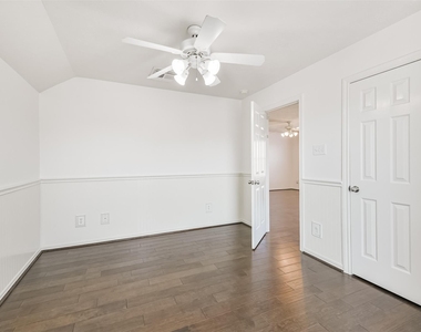 2507 Liza Court - Photo Thumbnail 31