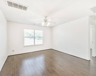 2507 Liza Court - Photo Thumbnail 23