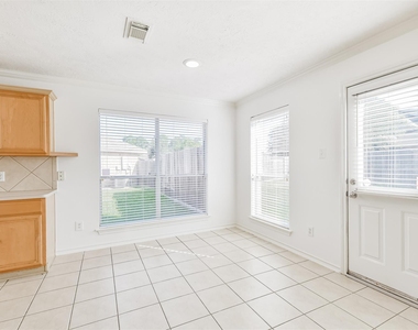 2507 Liza Court - Photo Thumbnail 9