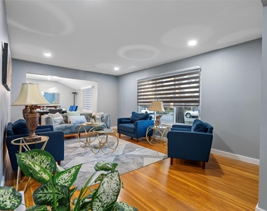 4119 Mischire Drive - Photo Thumbnail 2