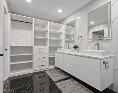 4119 Mischire Drive - Photo Thumbnail 18