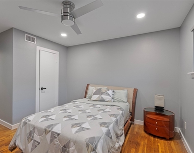 4119 Mischire Drive - Photo Thumbnail 12