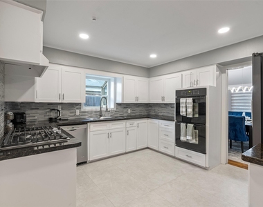 4119 Mischire Drive - Photo Thumbnail 6