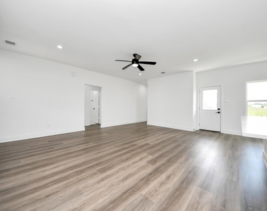 6273 Road 5503 - Photo Thumbnail 4