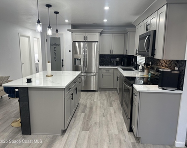 3782 Catalina Drive - Photo Thumbnail 5