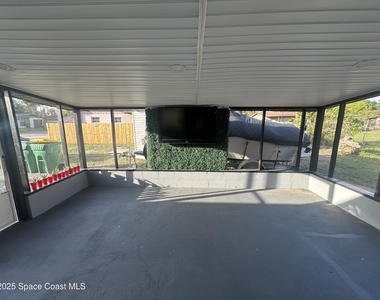 3782 Catalina Drive - Photo Thumbnail 8