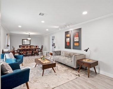 9403 Timberside Drive - Photo Thumbnail 16