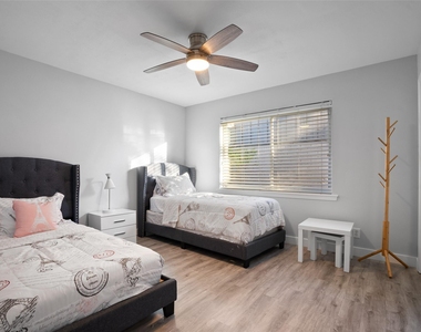 9403 Timberside Drive - Photo Thumbnail 23