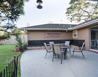 9403 Timberside Drive - Photo Thumbnail 4
