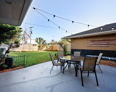 9403 Timberside Drive - Photo Thumbnail 5