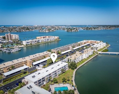 7405 Bay Island Drive S - Photo Thumbnail 3