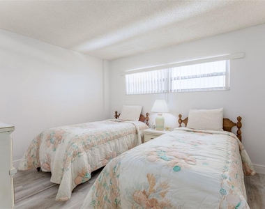 7405 Bay Island Drive S - Photo Thumbnail 22