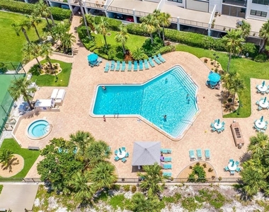 1230 Gulf Boulevard - Photo Thumbnail 40