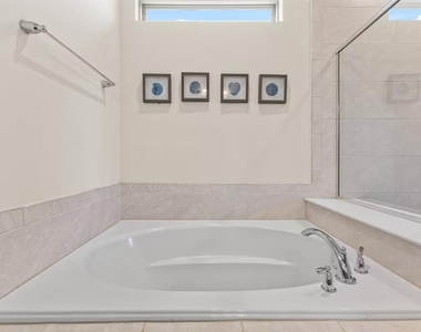 5405 Misty Oak Circle - Photo Thumbnail 15