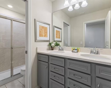 5405 Misty Oak Circle - Photo Thumbnail 17