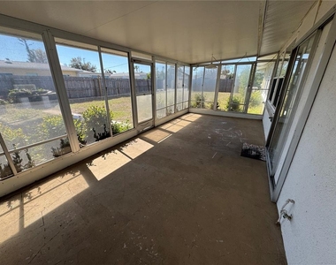 264 Glen Oak Road - Photo Thumbnail 11