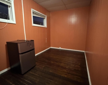 618 Deacon Street - Photo Thumbnail 6
