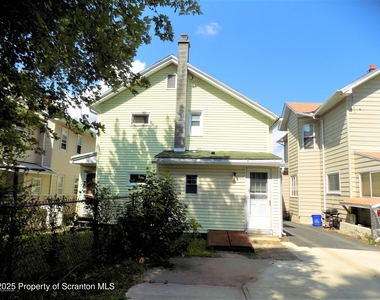 618 Deacon Street - Photo Thumbnail 11