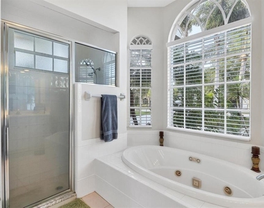 9910 Laurel Valley Avenue Circle - Photo Thumbnail 23