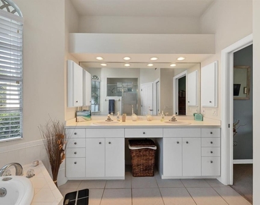 9910 Laurel Valley Avenue Circle - Photo Thumbnail 22